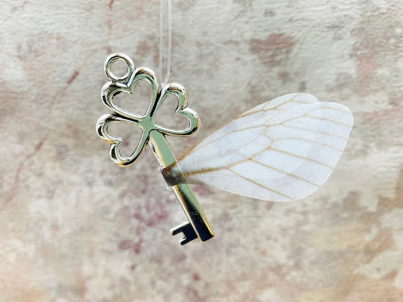 Silver Winged Keys! Silver Flying Keys- Magical Winged Keys wall Decor, Magic Party decor, Magical Room Decor, Fantasy Wedding, Magic Christmas Decorations Gift