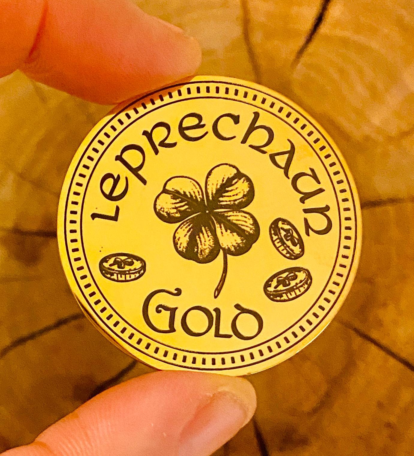 Leprechaun Gold, Dust & Button! Catch that Leprechaun on St. Patrick’s Day! Leprechaun Trap Gold and Green Dust a Leprechaun can’t resist!