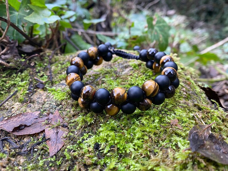 Unisex Tiger’s Eye Bracelet -Beaded Chakra Bracelet - natural Tiger’s Eye -Healing, Yoga & Positive Energy