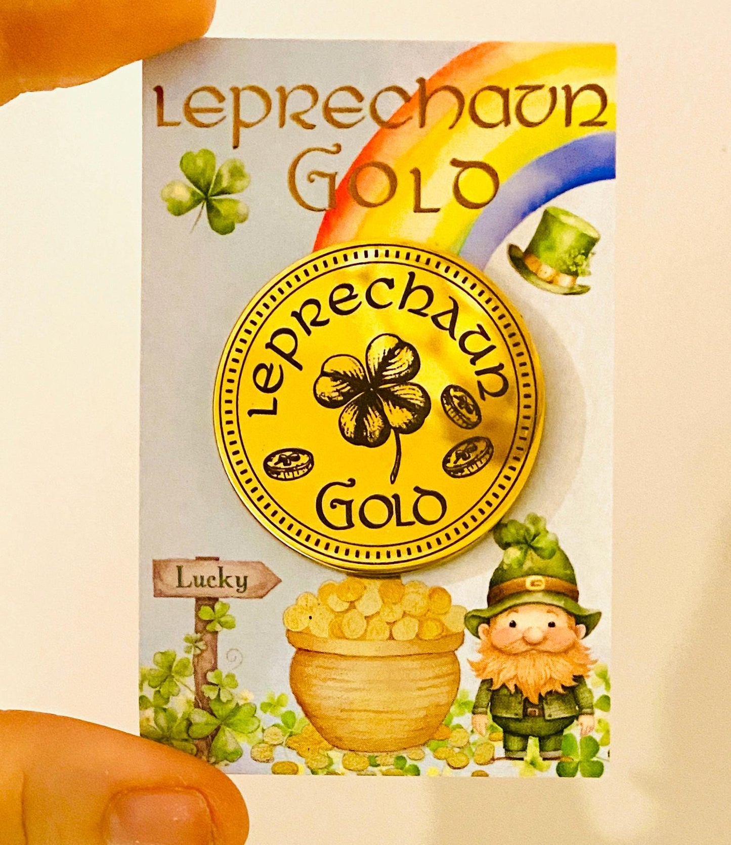 Leprechaun Gold, Dust & Button! Catch that Leprechaun on St. Patrick’s Day! Leprechaun Trap Gold and Green Dust a Leprechaun can’t resist!