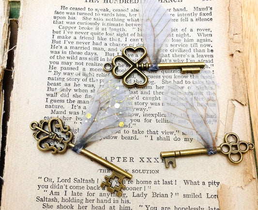 Magical Flying Keys! Christmas Tree Winged Keys, Magic Party decor, Room Decor, Fairy Wedding, Magic Christmas Decorations Gift