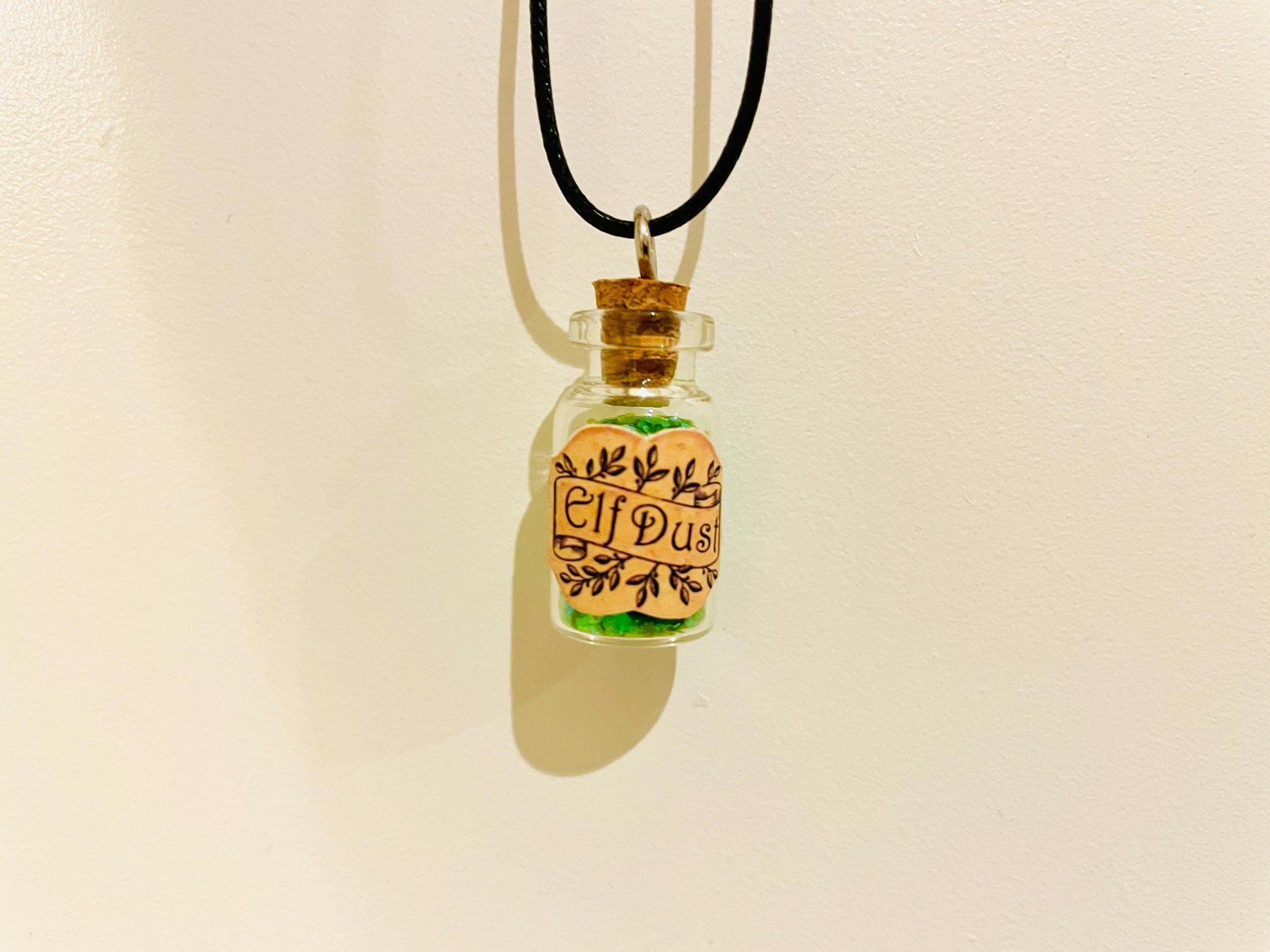 ELF DUST Necklaces- great Stocking Filler or Christmas Eve Box Filler. Goodbye Elf gift __etsy:7546964105