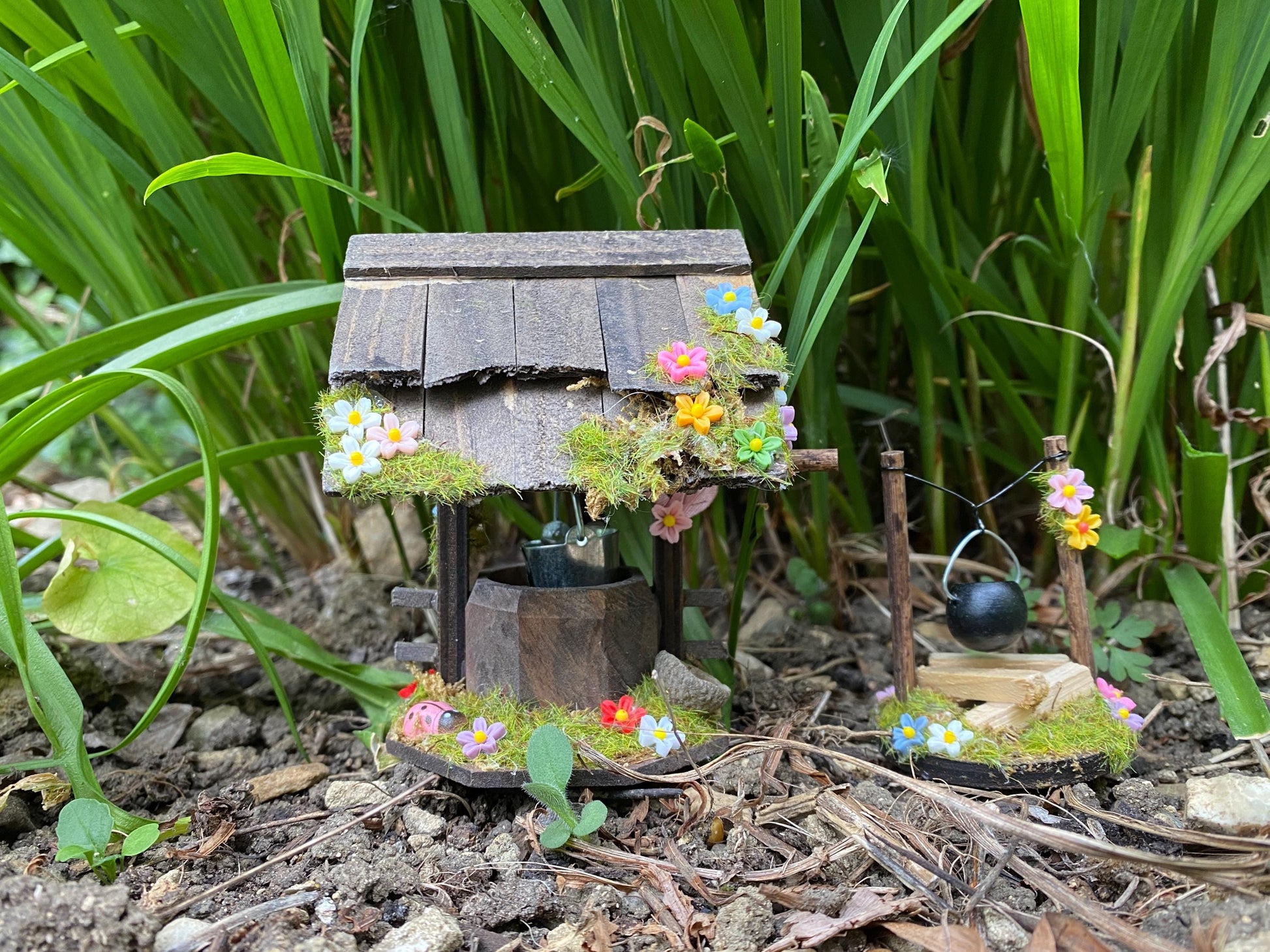Fairy WISHING WELL and Cooking Pot - Fairy Door Accessories for Fairy Bedroom Decor