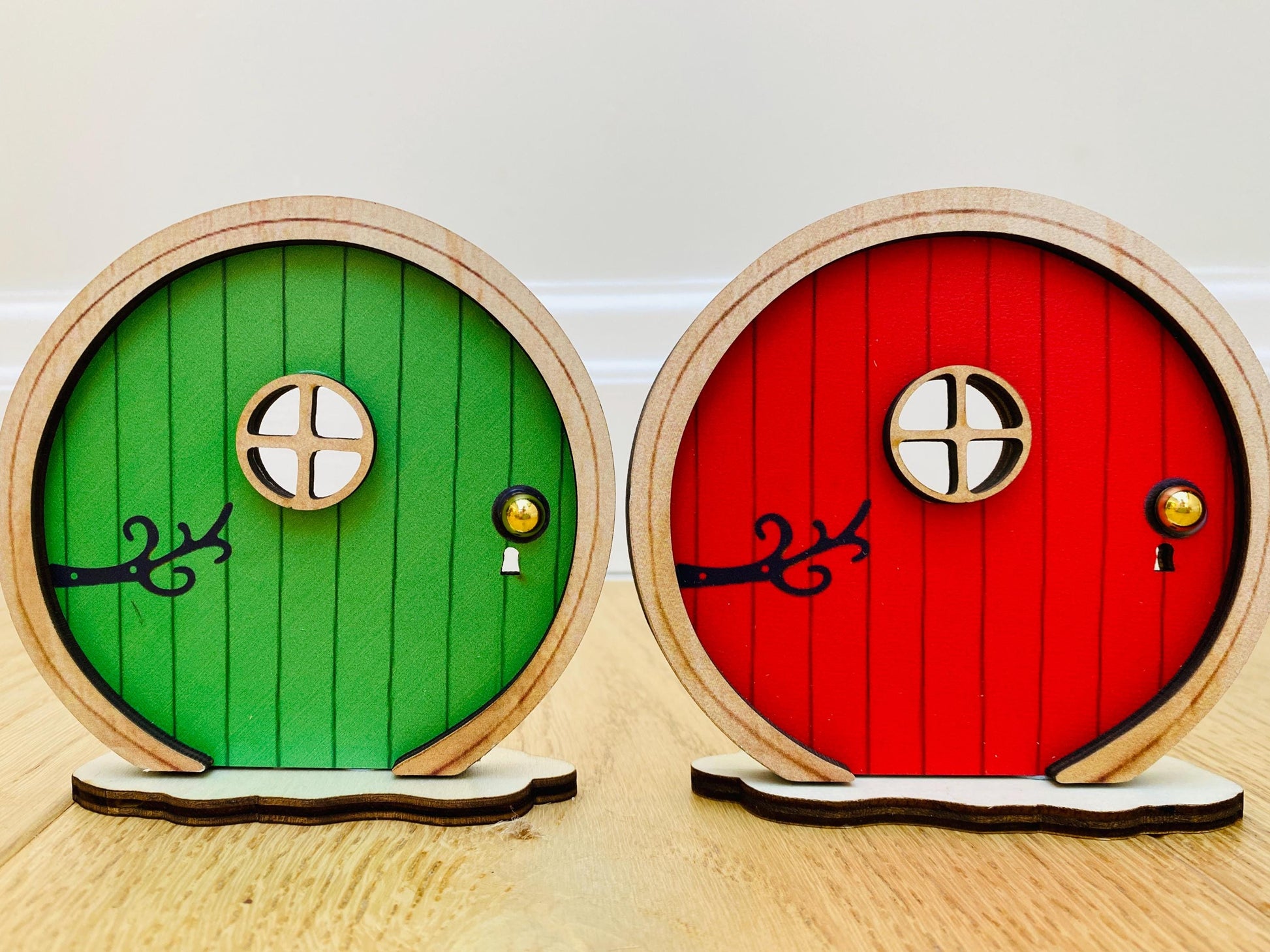 Handmade Round Fairy Door: Bedroom Decor, Freestanding Base