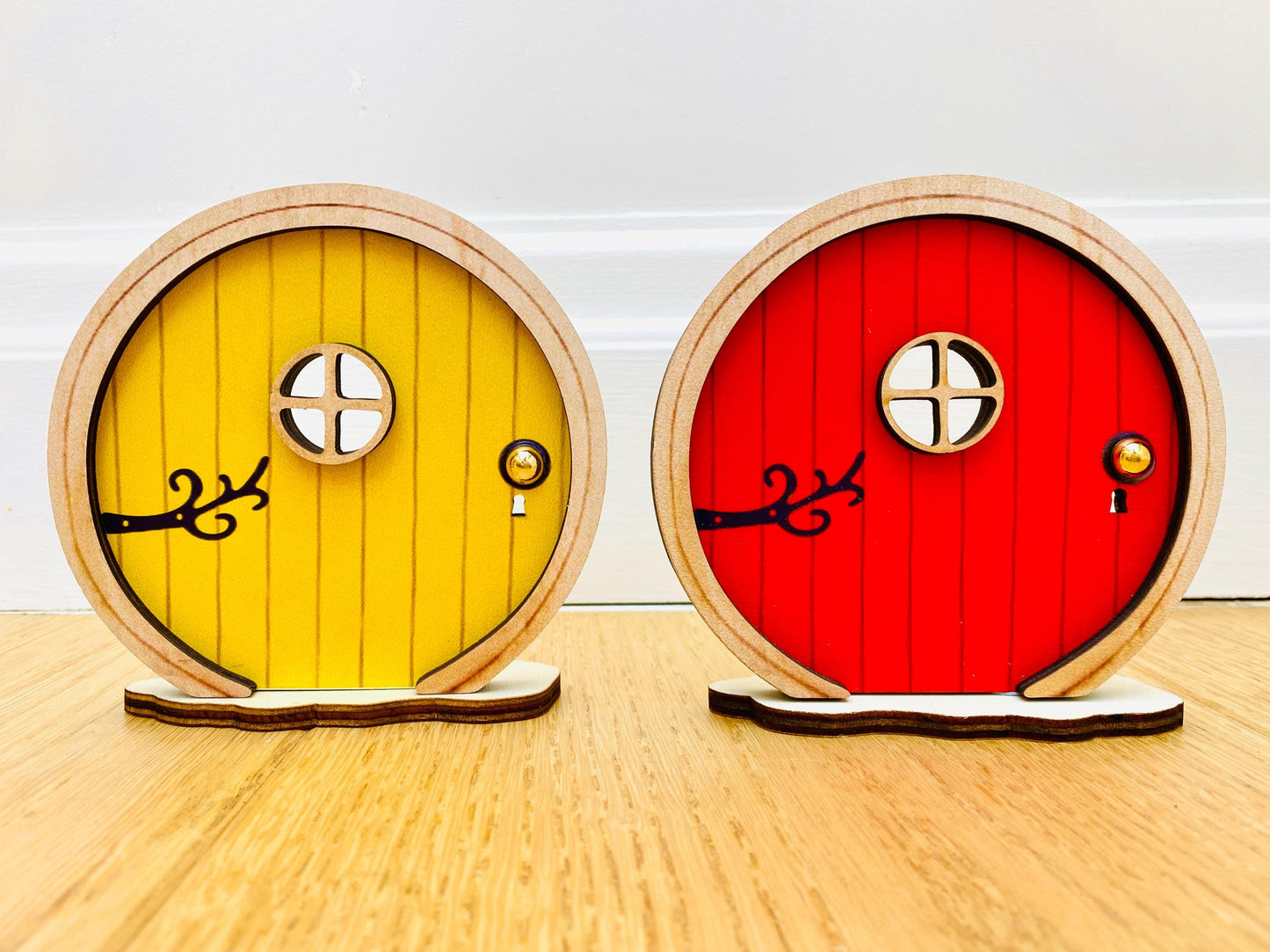 Handmade Round Fairy Door: Bedroom Decor, Freestanding Base