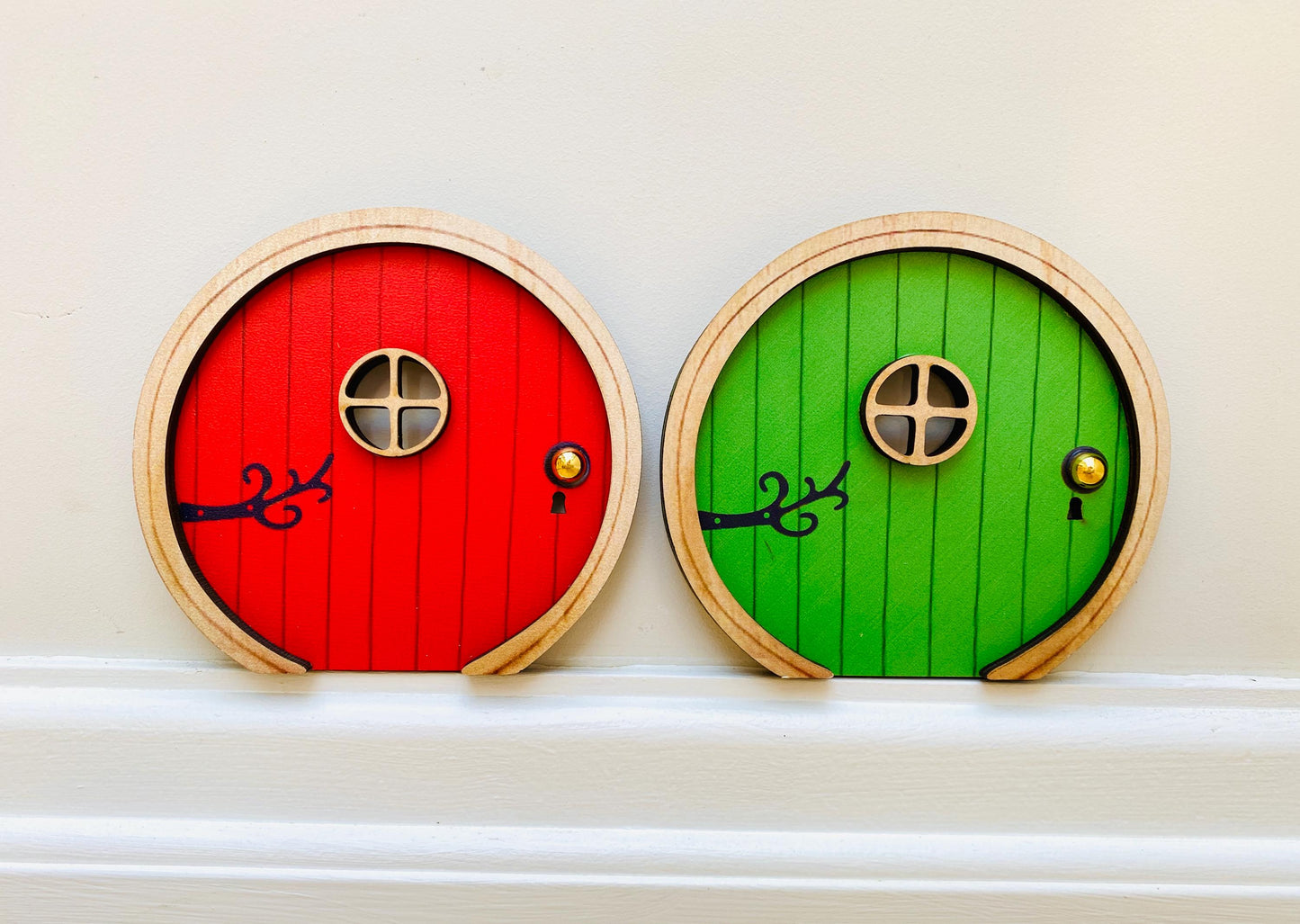Handmade Round Fairy Door: Bedroom Decor, Freestanding Base