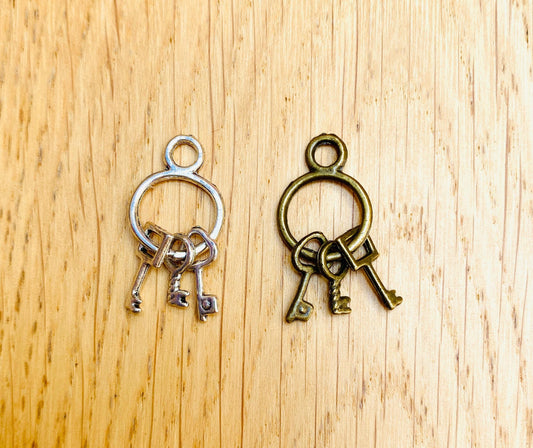 Mini Fairy Keys- Tiny metal keys for dollhouse crafts- key charms- dollhouse miniatures- 13mm, 1:16 scale! Mini Fairy Keys for Fairy Doors