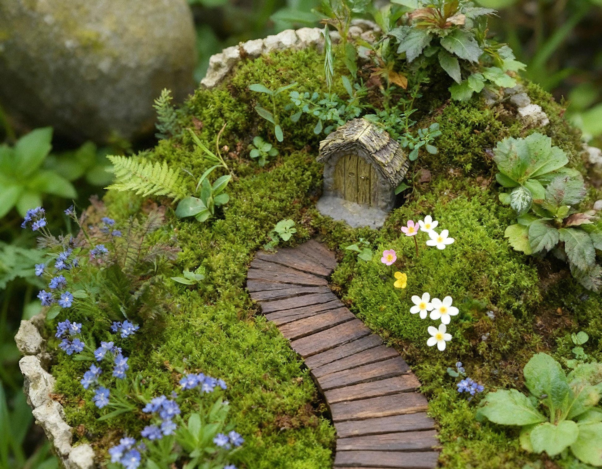 Miniature Fairy Doors for Fairy Garden Supplies. Mini resin doors for terrarium. Tiny DIY Fairy Garden Home.