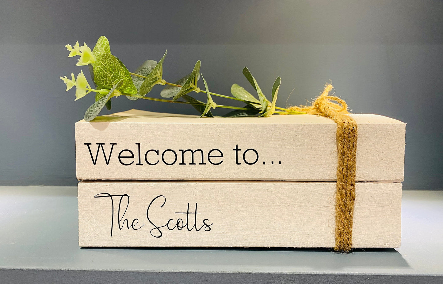 Personalised Welcome Hallway Ornament decor- Family names book stack- Welcome Sign, hallway rustic decor