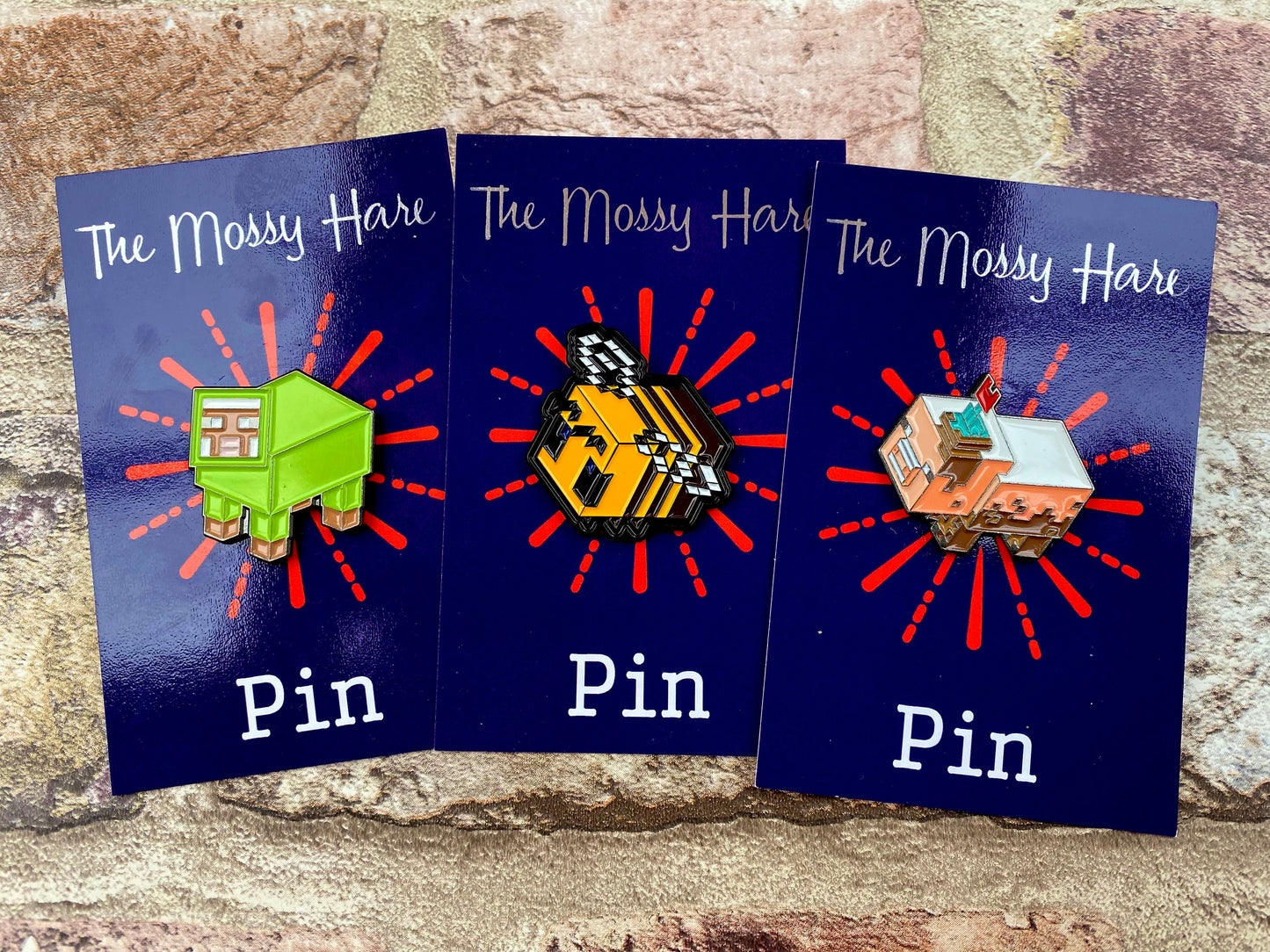 Minecraft Bee Pin (Personalised with stickers)- great Gift! Bee Badge (Christmas present)